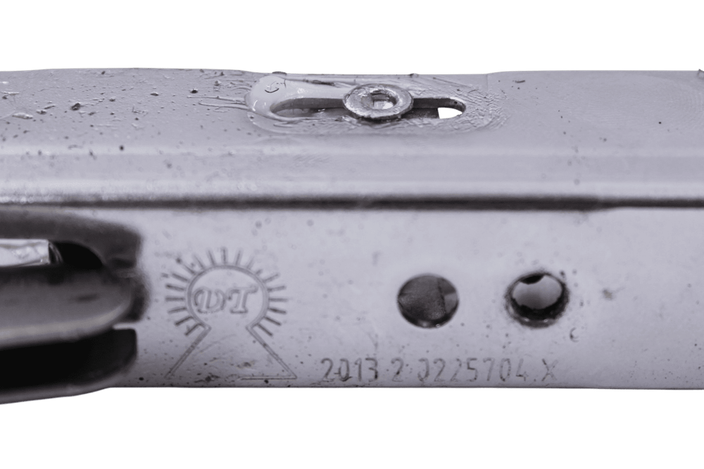 Петля дверцы 0530013992 духового шкафа Haier