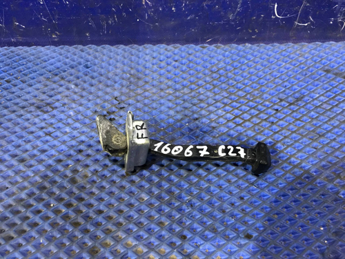 Ограничитель двери передней правой NISSAN SERENA 2016-2022