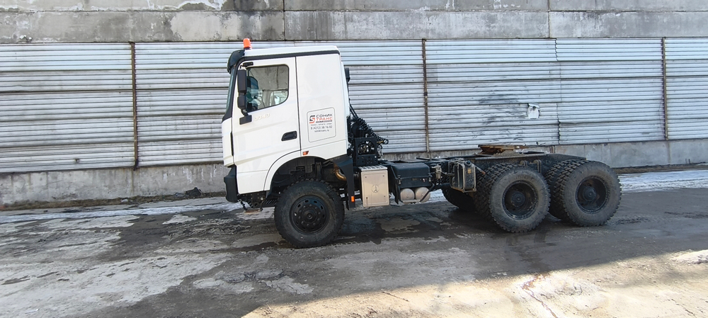 BEIBEN BBTR* 6x6 Седельный тягач 3343 (Дизельный, 11.6 л, 423 л.с. МТ)
