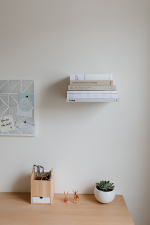 Настенные полки conceal никель