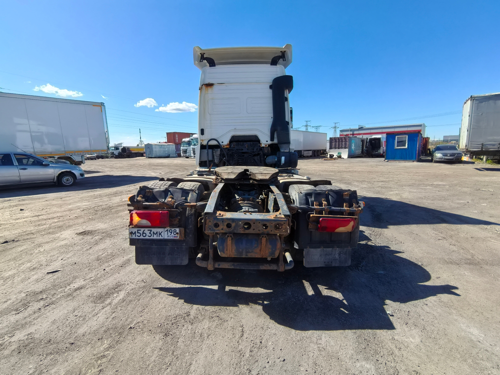 КамАЗ 5490 4x2 Седельный тягач 5490-022-87(S5) (Дизельный, 11,9 л, 401 л.с., МТ)