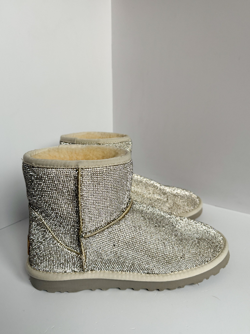 Блестящие угги UGG, 38