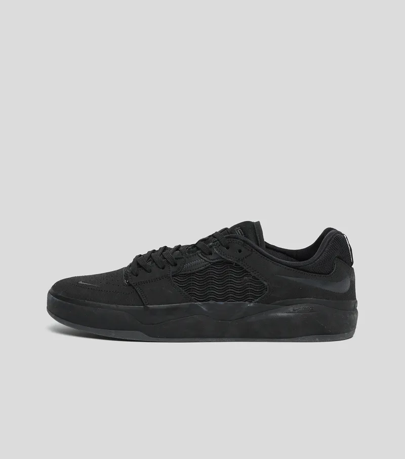 Nike sb bruin black hotsell