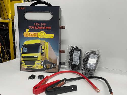 6 000 A / Автономное пусковое устройство (бустер) для легковых и грузовых автомобилей Jump Starter 6000 A на 12/24 вольт