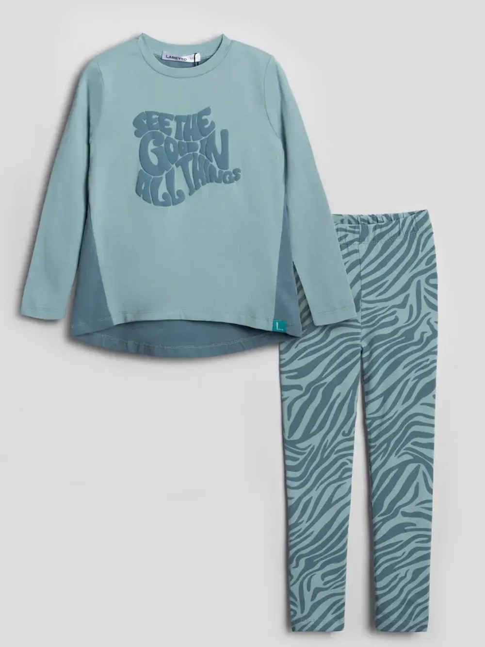 Зеленый костюм для девочки на осень