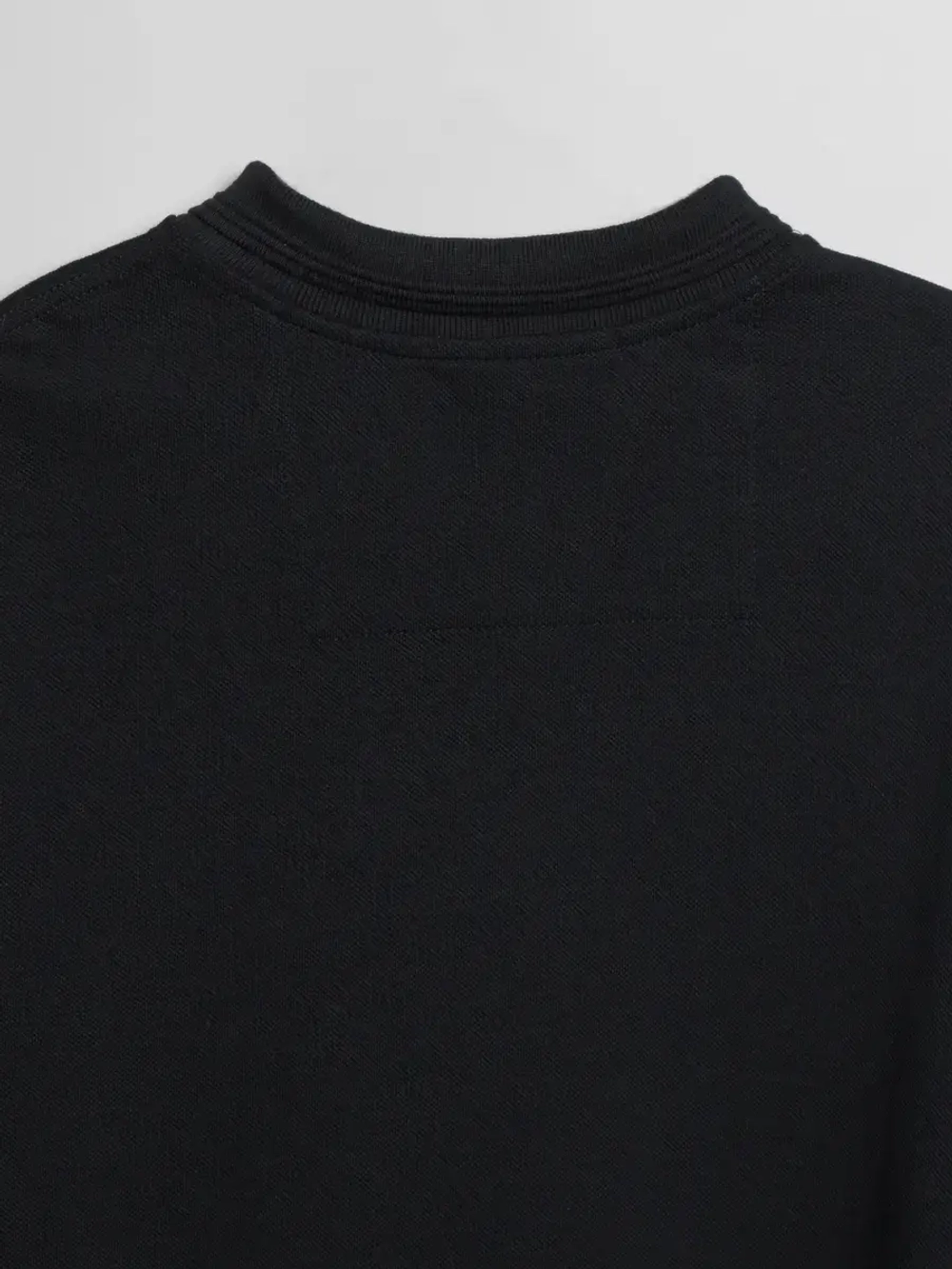 Летняя мужская футболка