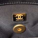 Chanel 19 26 cm