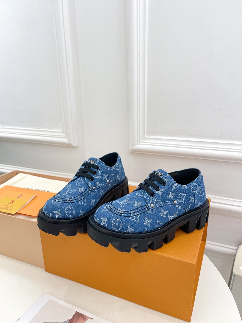 Louis Vuitton Checker Derby