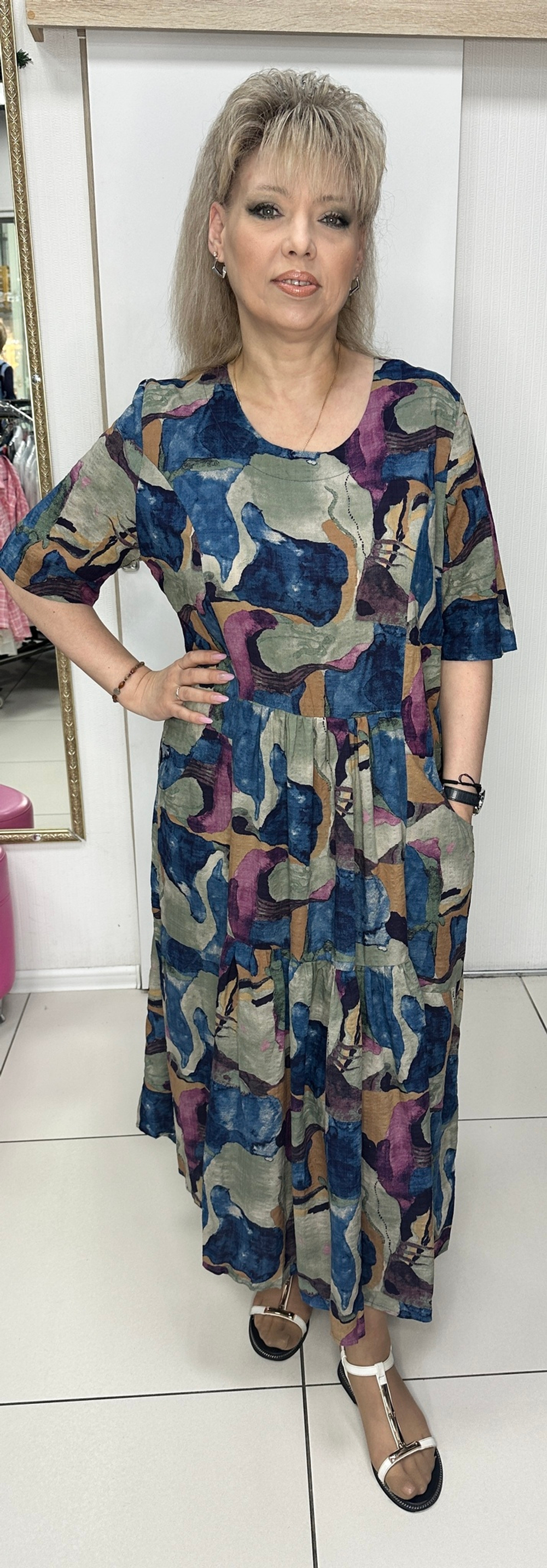 Летнее цветное платье с кармашками