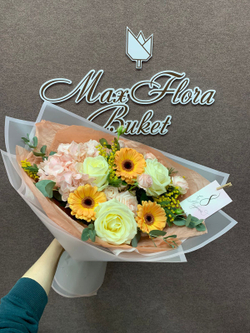 Букет 8 Марта М-43
