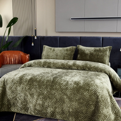 Покрывало 160x220 Sofi De MarkO Деварта оливково-зеленое