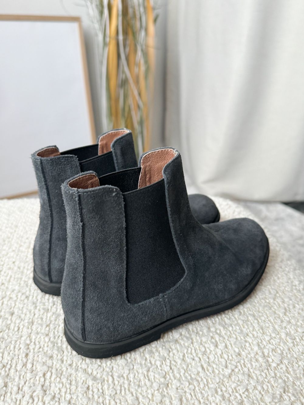 Демисезонные замшевые ботинки Age of Innocence, 32