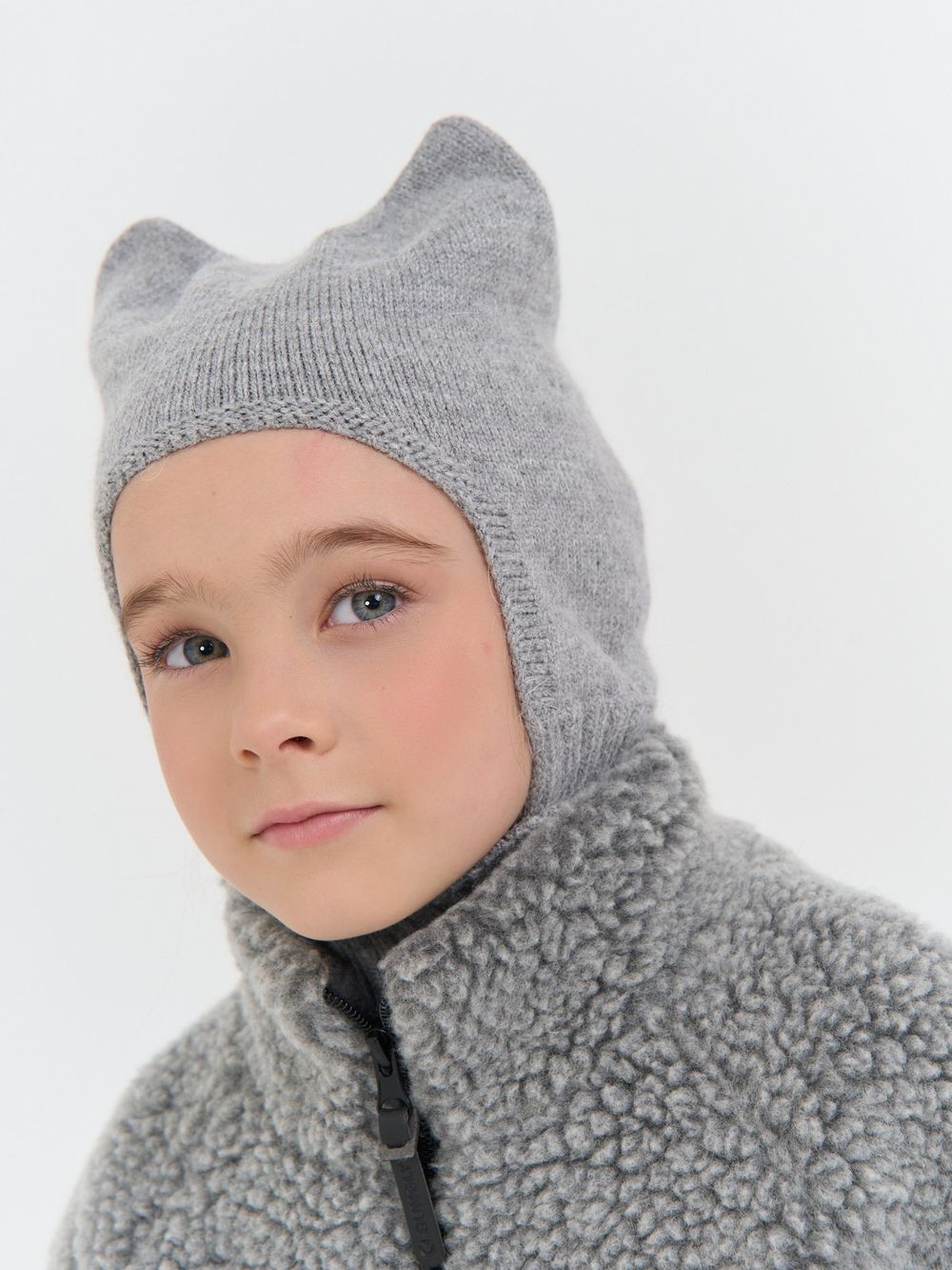 Капор из ангоры "Пепел"