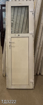 Дверь пластиковая входная Б/У 2040(в) x 650(ш)