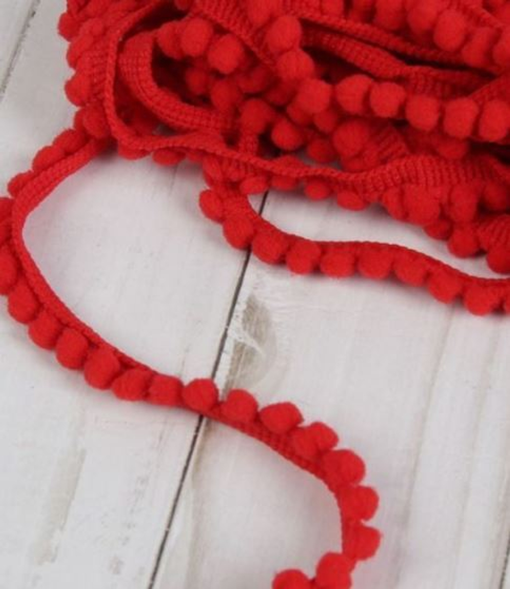 Тесьма декоративная с помпонами, 12 мм, цвет красный