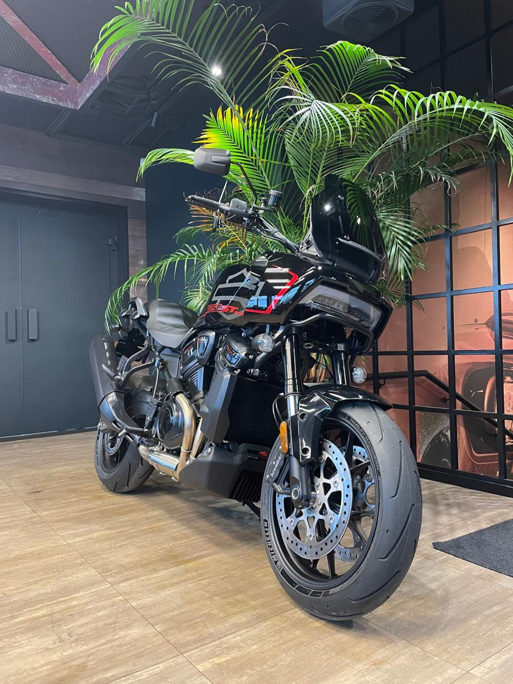 Harley Davidson Pan America 1250 ST 2025