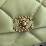 Chanel 19 26 cm