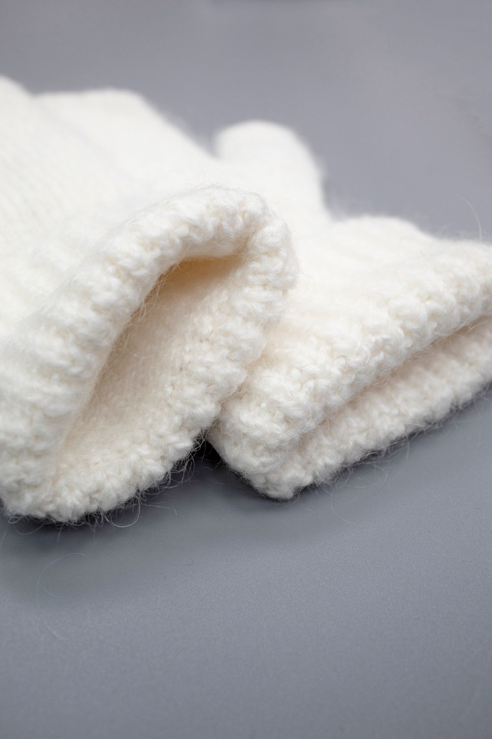 Варежки В203-02 экрю