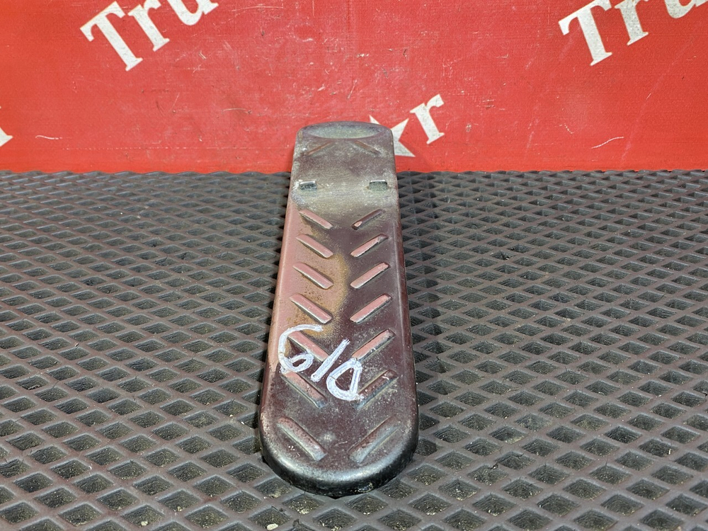 Педаль тормоза