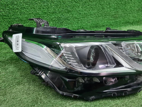 Фара правая Toyota Camry xv70 (2017-н.в.) LED
