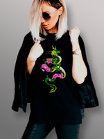 Футболка дракон в цветах