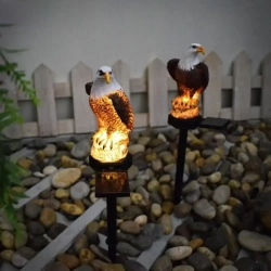 Светильник уличный на солнечной батарее Орел фигурка садовая бежевый для украшения дачи и сада