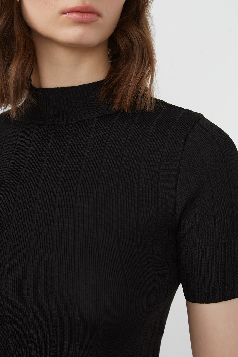 Топ с коротким рукавом