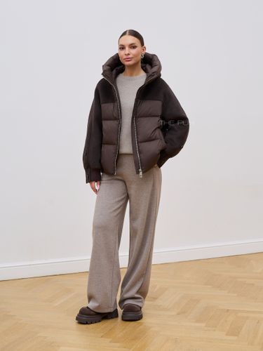 Комбинированный серый пуховик с капюшоном