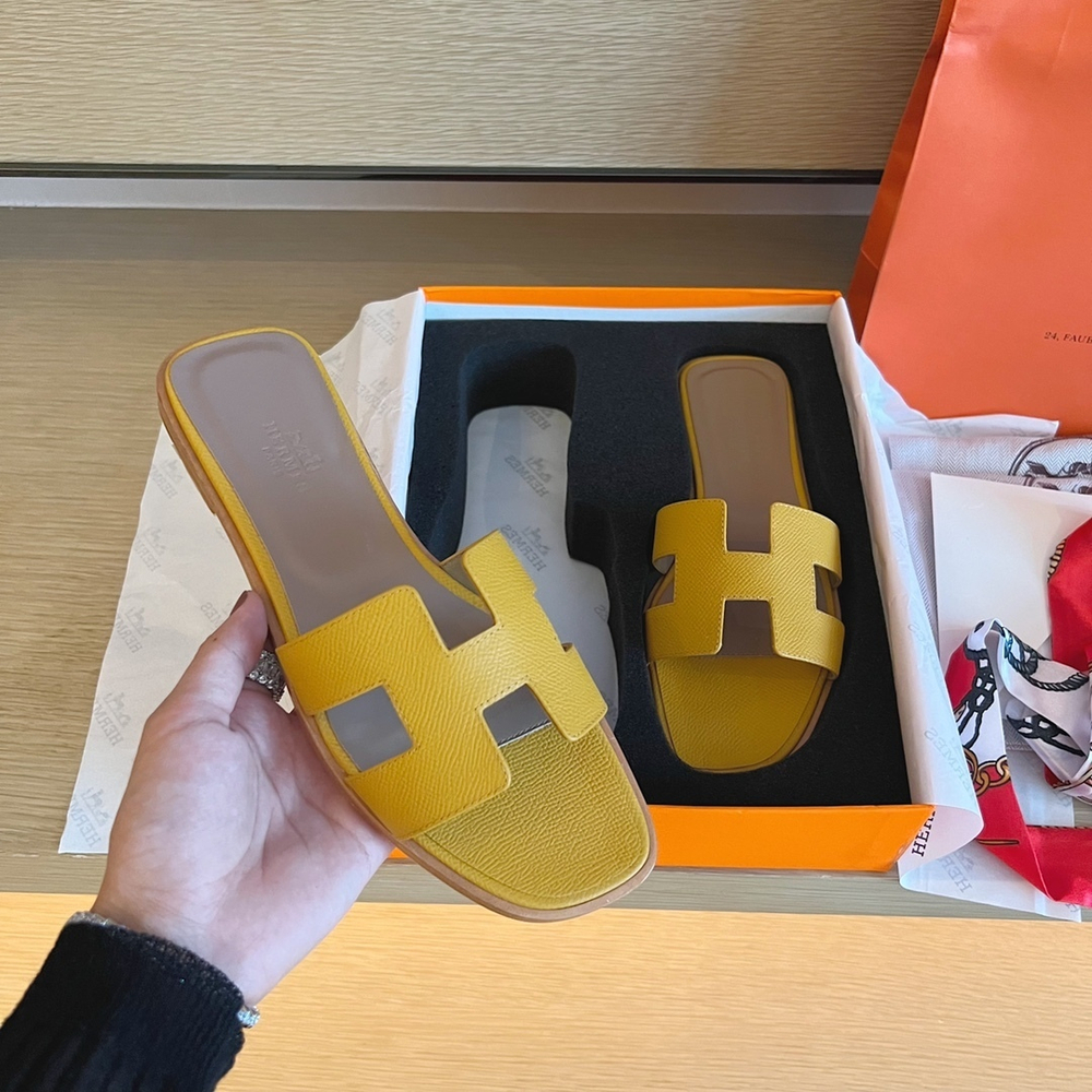 Hermes Oran Sandal