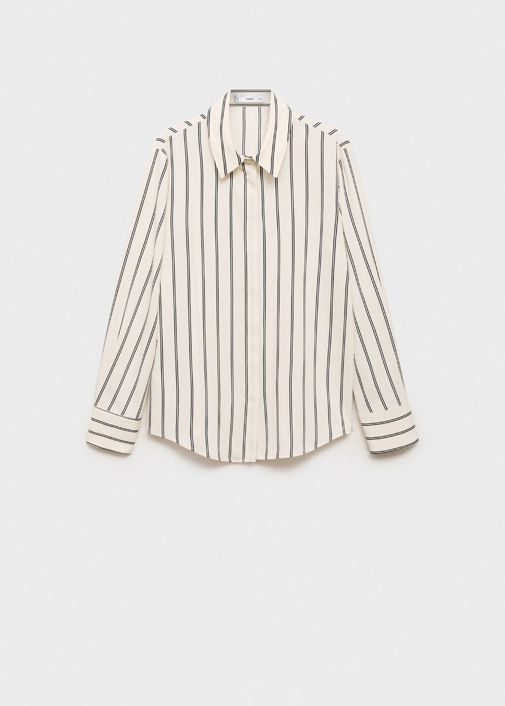 Блузка из струящейся ткани с длинными рукавами