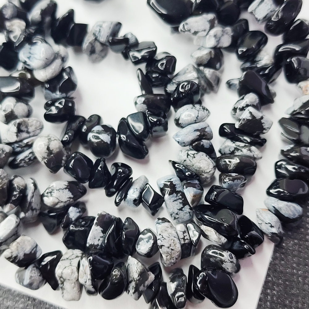 Обсидиан, галтовка, чипсы, каменная крошка, р-р 8-12мм, цена за нить 20 см