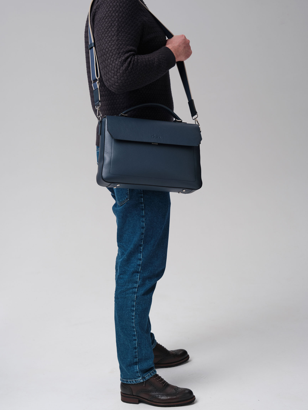 Мужская кожаная сумка Levi DBR 7115 насыщенный синий