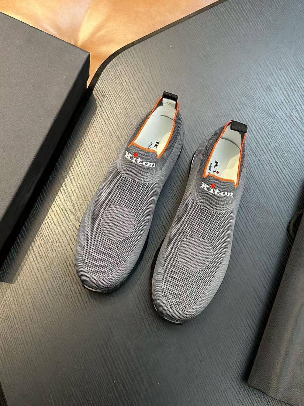 Кроссовки Kiton