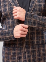 Пиджак в клетку