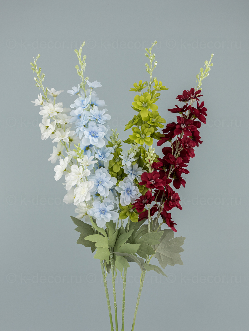 Дельфиниум Эстер