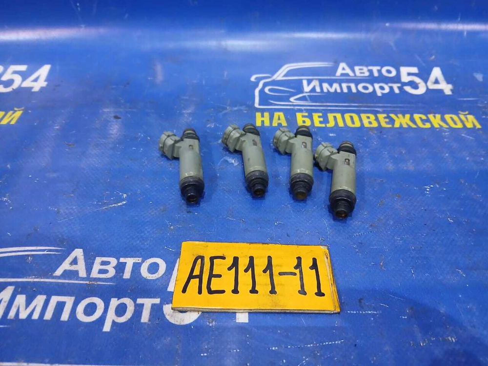 Форсунка топливная TOYOTA SPACIO 1998