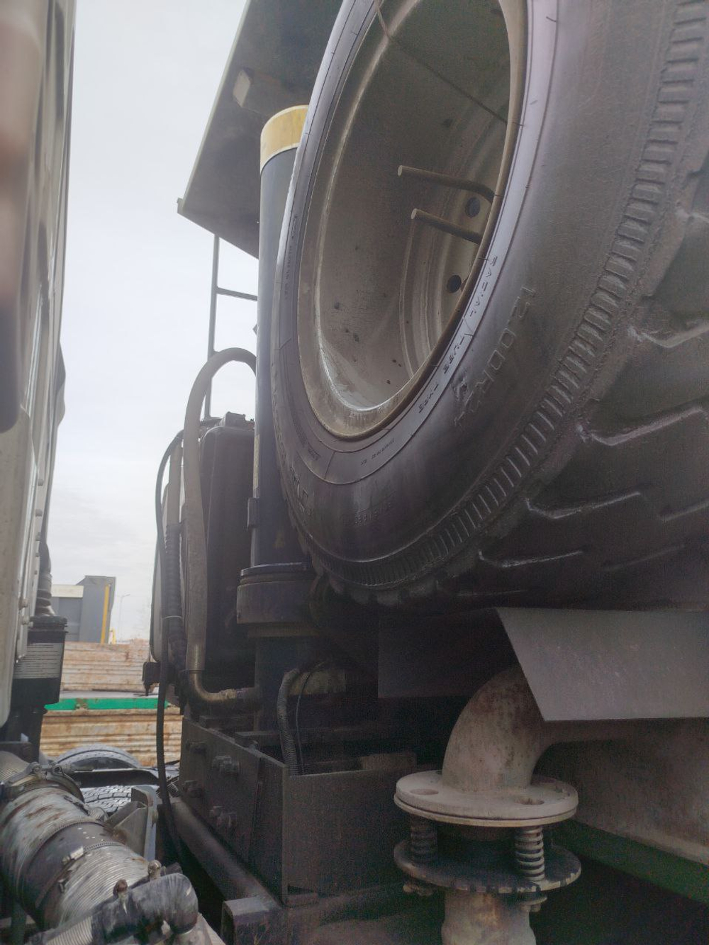 FAW J6 8x4 Самосвал СА3310Р66K24T4E5 (Дизельный, 11,1 л, 420 л.с., МТ)