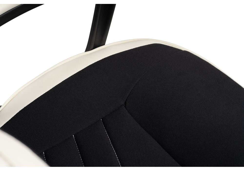 Компьютерное кресло Gamer черное / бежевое