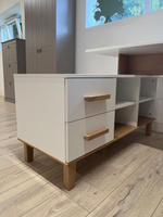 Стол письменный угловой Вест 158х130х77 см, белый, с 2 ящиками и полками, на ножках из массива сосны