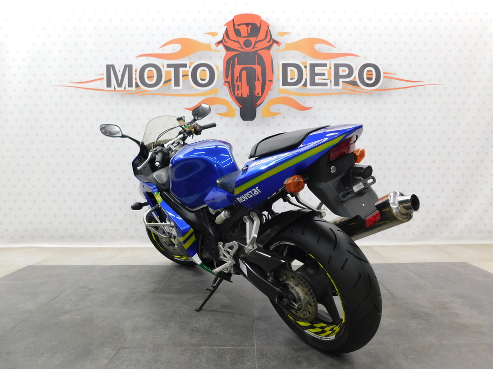 Honda CBR600F4I 038241