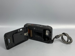 Yashica T4