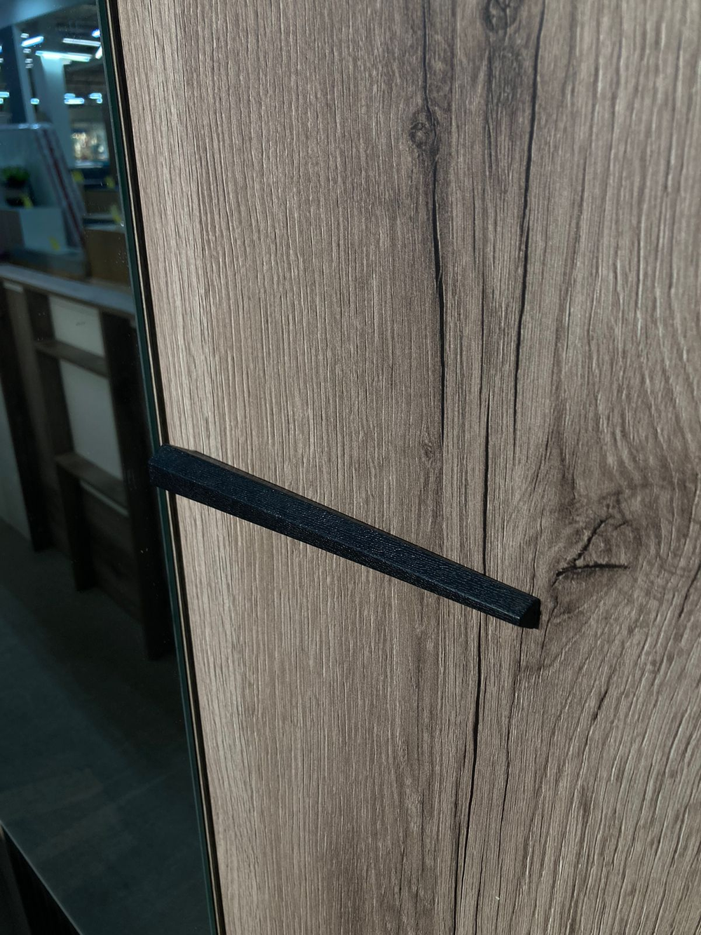 Шкаф 3-х дверн с ножками Ольга-3 Дуб делано серый/сильвер Пэлас