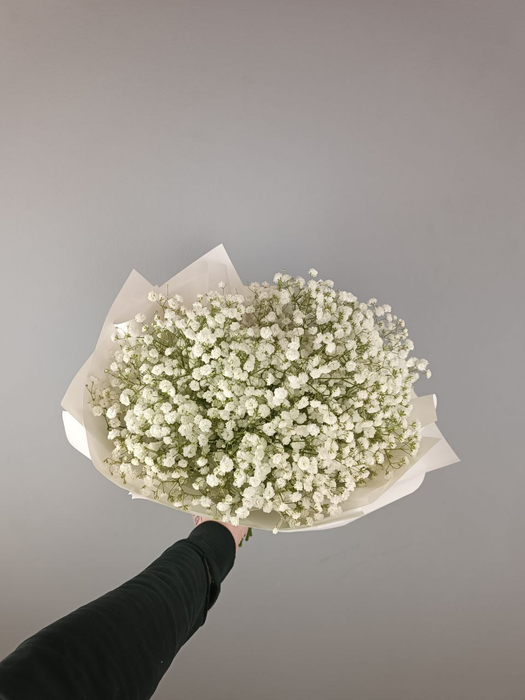 Букет из белой воздушной гипсофилы