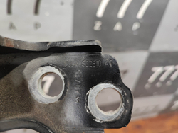 Петли двери передней правой нижняя Ford Kuga 2 (CBS) 12-19 Б/У Оригинал CJ54S22810AC