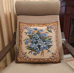 Декоративный гобеленовый чехол для интерьерной подушки Незабудки 47*47