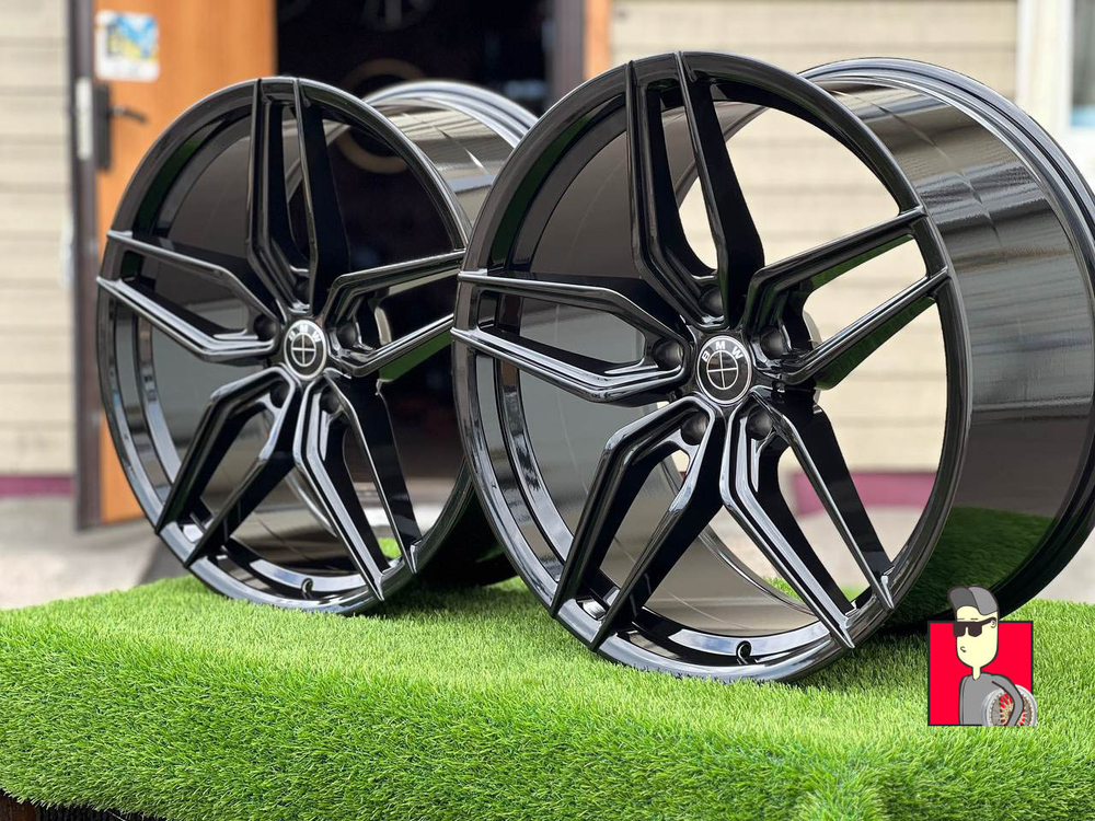 Комплект дисков BMW 20x8.5/10 et30/35 5x120