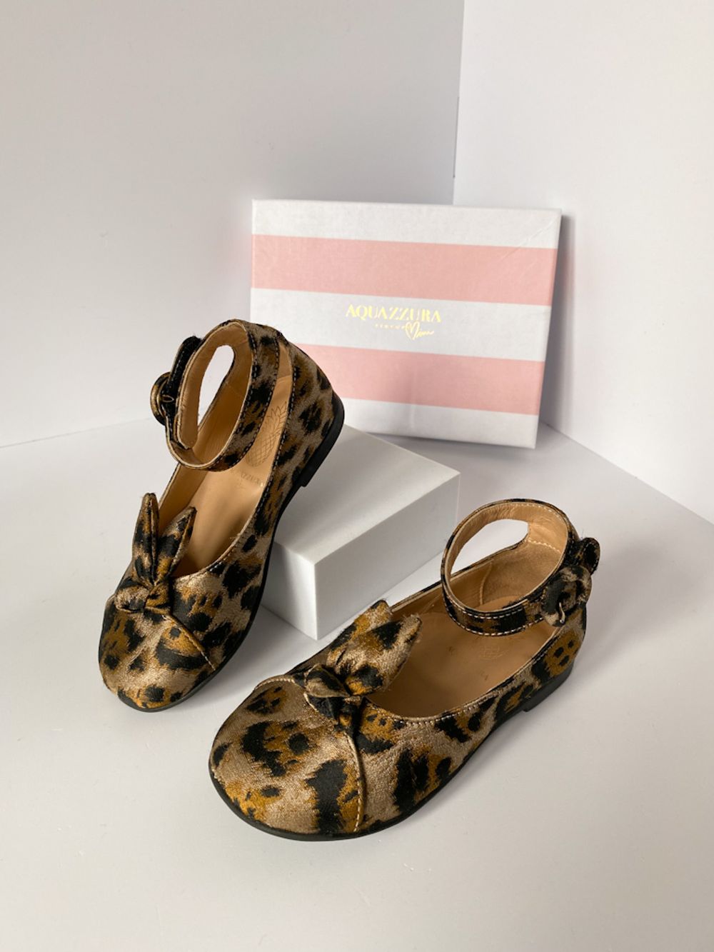 Новые текстильные туфли Aquazzura, 22,5