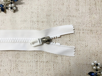 Молния трактор Т5, L 20 см, белый