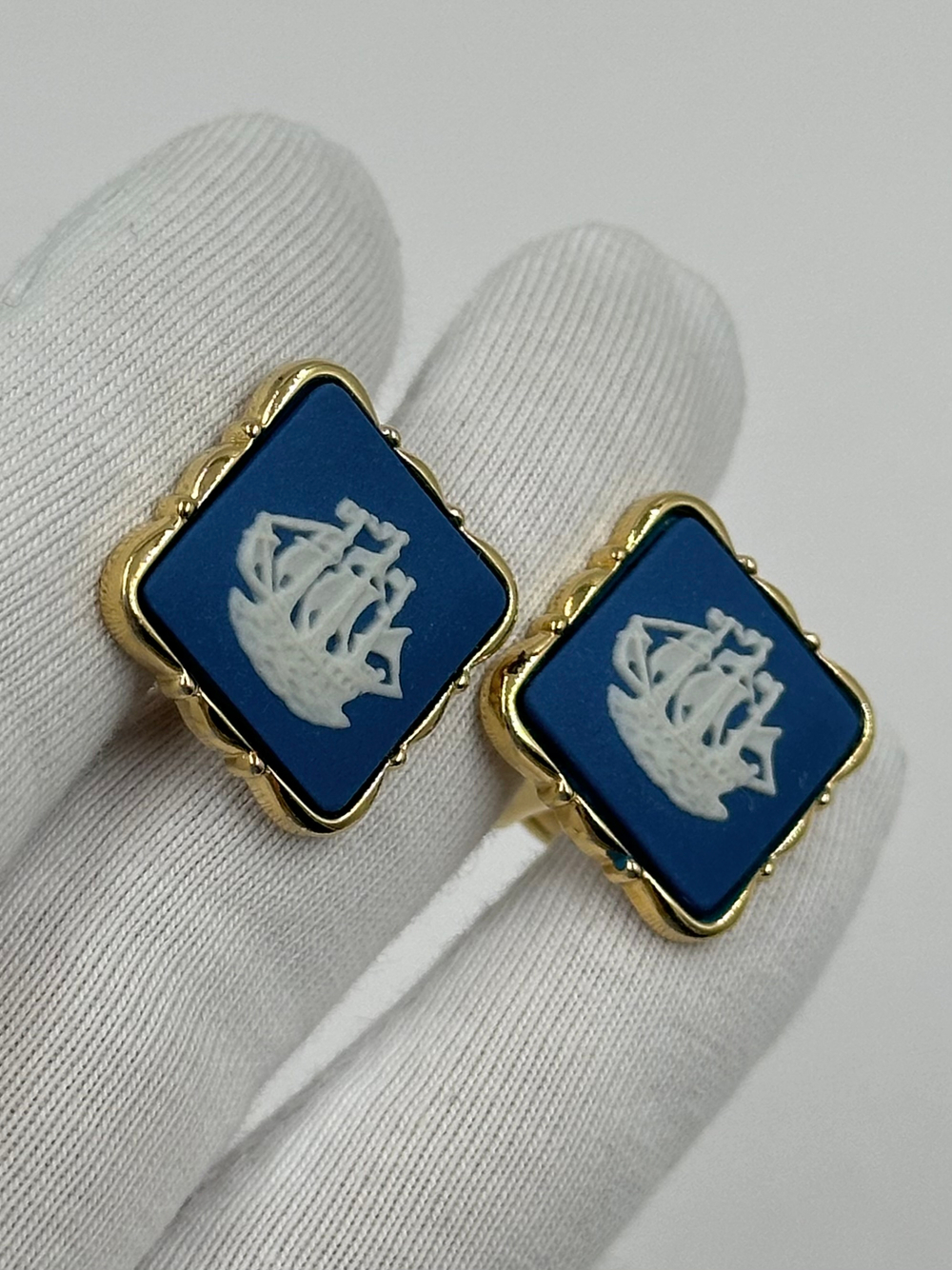 Запонки Парусник Wedgwood