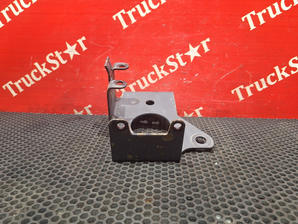 Кронштейн ускорительного клапана